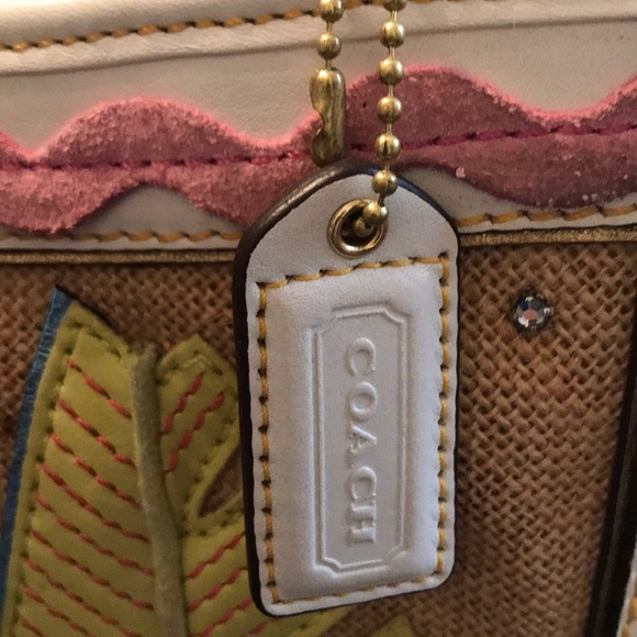 Coach purse - Picture 5 of 7